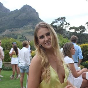 Meet your Posher, Christy